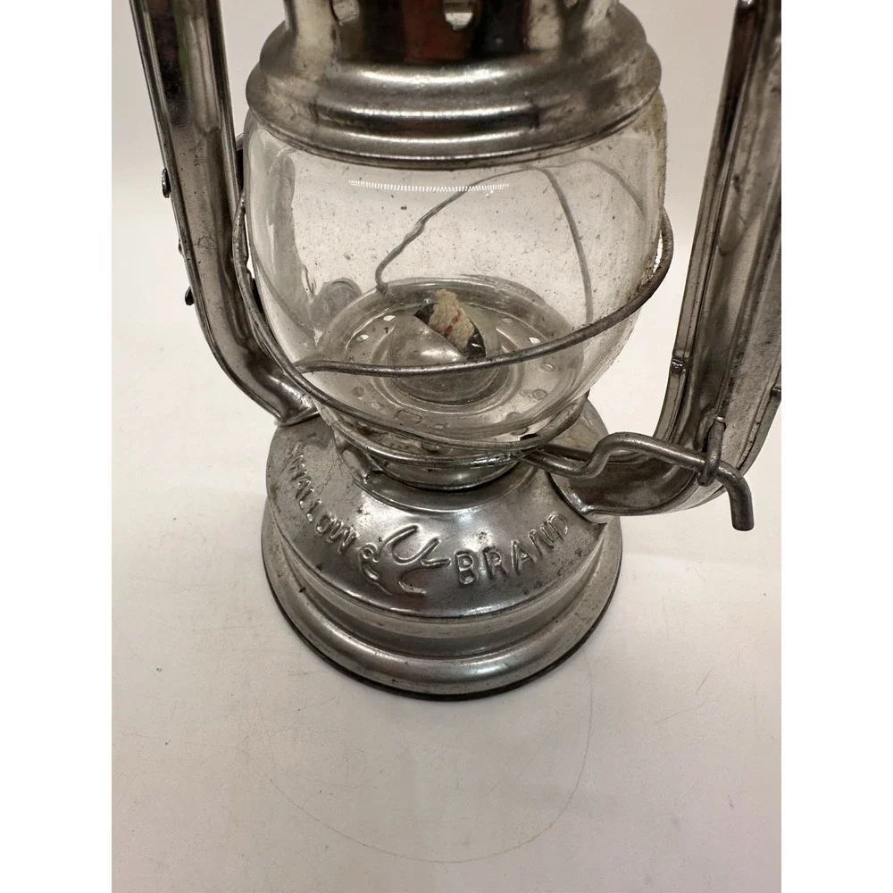 Vintage Swallow‎ Brand Kerosene Lantern Metal Oil Lamp Clear Glass
